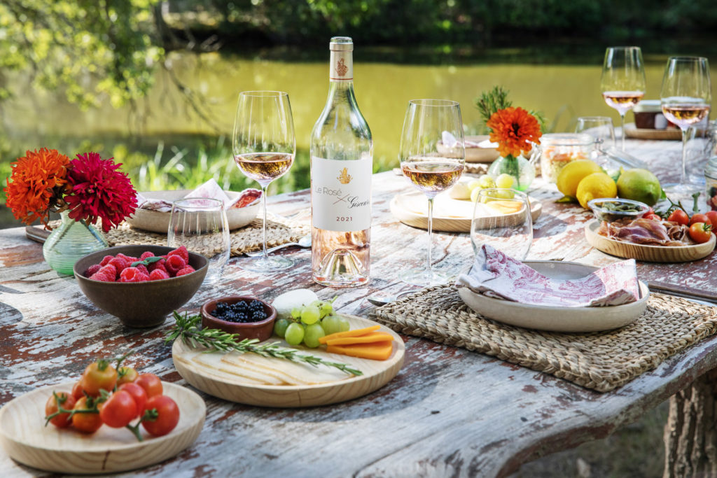 Château Giscours. Picnic in the park.